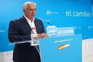 Arenas ensalza a Landaluce y lo hace referente de la política del PP en el contencioso de Gibraltar