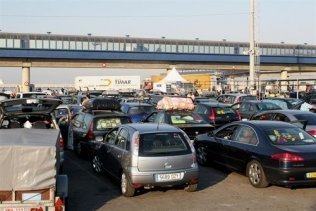 Último fin de semana de restricción de embarque de vehículos en el puerto de Algeciras