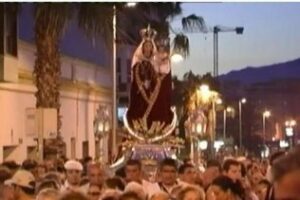 Fiestas pide a los tarifeños que adornen sus fachadas y balcones para engrandecer el paso de la Virgen por la ciudad