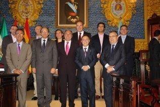 Los Juegos del Estrecho reciben un histórico respaldo de todos los alcaldes de la comarca