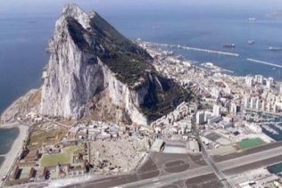 El alcalde de Algeciras ve "poco amistosas" las reflexiones de la Reina de Inglaterra sobre Gibraltar