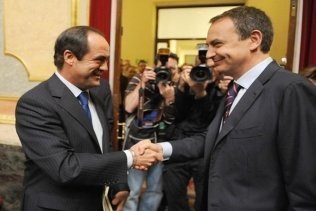 Preguntas Incómodas: ¿A favor o en contra de la despedida de Bono a Zapatero?