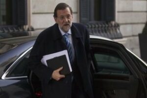 Hoy es noticia en España: Rajoy adelanta que la EPA de diciembre dará 5,3 millones de parados