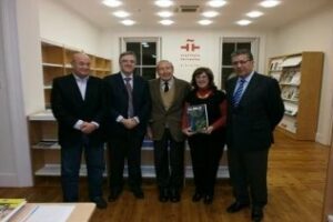 La revista Tres Orillas se presenta en el Instituto Cervantes de Gibraltar