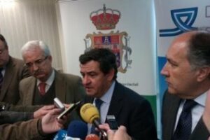 Diputación pedirá a Fomento la mejora urgente de la línea ferroviaria entre Algeciras y Bobadilla