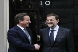 Cameron defiende ante Rajoy que es Gibraltar quien tiene que determinar su futuro