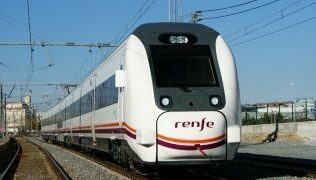 Renfe baraja subir un 6% el billete de Cercanías y de los trenes regionales convencionales