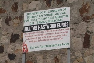 Prohibido el botellón en Tarifa bajo pena de 300 euros