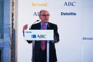 Montoro: "Andalucía será la gran beneficiada del pago a proveedores"