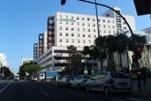 El Hospital de Cádiz ha emitido 566 facturas informativas en seis meses