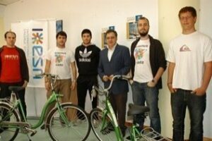 La UCA pone en marcha el préstamo de bicicletas para sus estudiantes