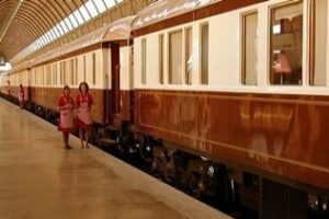 El lujoso tren Al Andalus realizará este domingo su primer viaje