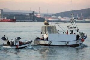 Un pesquero linense vuelve a sufrir el acoso de la Policía gibraltareña