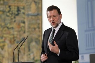 Rajoy: La subida del IVA es "dolorosa", pero "no caerá en saco roto"