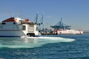El Gobierno ceutí se siente "engañado" por navieras que operan en el Estrecho