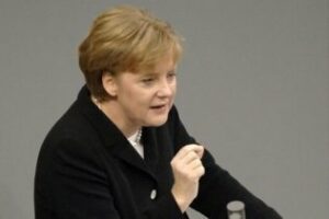 Merkel: "No habrá recapitalización directa retroactiva" para España