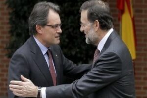 Rajoy responde a Mas que no hay margen para negociar un pacto fiscal