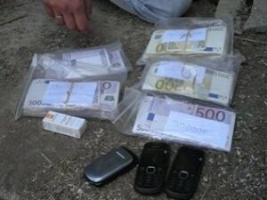 Intervenidos cuatro millones a dos organizaciones de narcos en Algeciras y Barbate