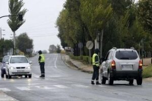 La Guardia Civil interviene 5.000 cajetillas de tabaco de contrabando en un control de carretera