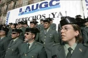 La audiencia nacional pone en duda la remilitarización de la Guardia Civil