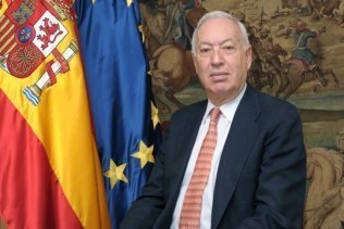 Margallo: si Mas convoca el referéndum, dará "un golpe de Estado jurídico"