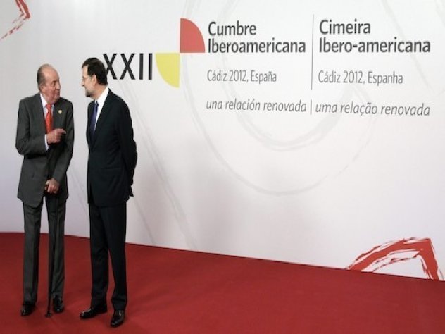 Rajoy cree que España podría empezar a crecer "a finales de 2013 si obtuviese financiación a precio "