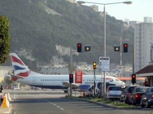 PP creará un grupo de trabajo sobre Gibraltar para diseñar el mejor marco operativo en relaciones con la comarca