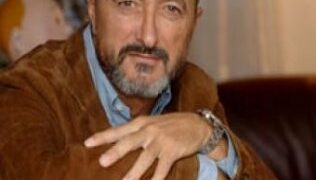 "Que gobernantes estúpidos o incapaces le quiten a la gente la esperanza es muy peligroso"