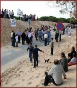 Paloma Baja exige un acuerdo entre las administraciones para dar solución a la duna