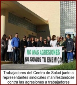 Protestan en las puertas del Centro de Salud por la última agresión a una trabajadora
