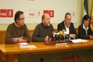 El PSOE recibe a Pastor que viene el sábado a la provincia demandándole trato igualitario"