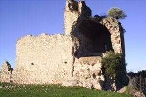 Se derrumba en Villamartín "gran parte" del castillo medieval de Matrera, catalogado como BIC