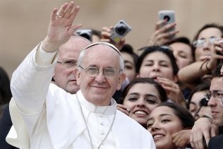 Trabajadores españoles en Gibraltar pedirán la mediación del Papa