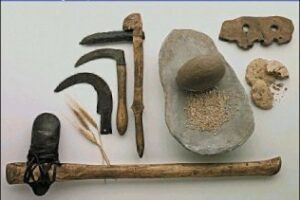 Comarca no te escondas/ Hallan en Gibraltar un hacha pulida de 7.500 años de antigüedad