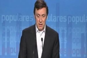 El PP cree que España responde a la "agresión" del Peñón, al que acusa de "pirateo" y "contrabando"