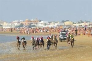El segundo ciclo de carreras de caballos en las playas de Sanlúcar comienza este viernes con 12 pruebas