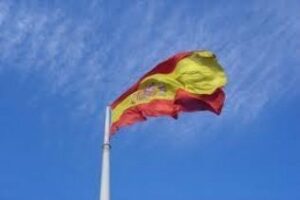Un obrero grita "¡Viva España!" a los independentistas del Congreso
