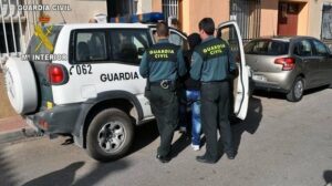 Unos 400 agentes desarrollan una operación contra el narcotráfico en la comarca con 35 detenidos