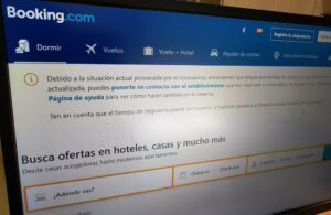 Propietarios de apartamentos y chalets en Tarifa los ofertan en Booking por Semana Santa