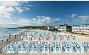 Mamparas en la playa: la propuesta de Italia que se estudia España para salvar el verano