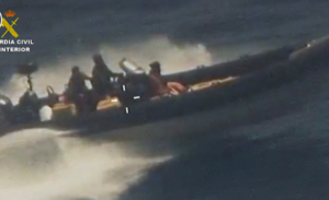 La Guardia Civil detiene a cuatro personas y se incauta de una tonelada de hachís en El Estrecho