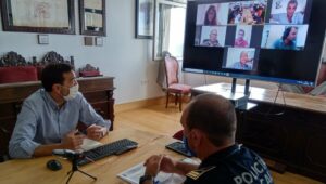 El alcalde valora con los portavoces de los grupos municipales la evolución de la pandemia en Tarifa