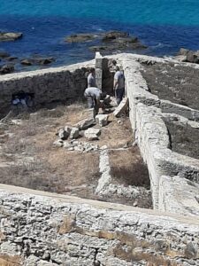 'Tarifa 1812' inicia la reconstrucción de la Garita del Revellín en la Isla de las Palomas
