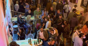 Adelante Tarifa denuncia aglomeraciones sin medidas de seguridad durante el puente