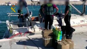 Cae una red de narcotráfico con 31 detenidos que utilizaba veleros para el transporte de hachís