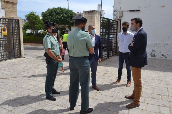La Junta Local de Seguridad se reúne para planificar la temporada veraniega en Tarifa