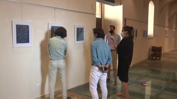 La artista Mercedes Escauriaza expone en el Castillo una muestra de más de 30 obras