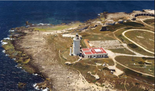 El Faro de Tarifa brillará en el Estrecho como antaño