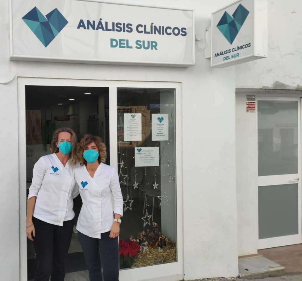 "De cada 10 pruebas que hacemos en Tarifa, tres son positivos Covid" Análisis Clínicos de Sur