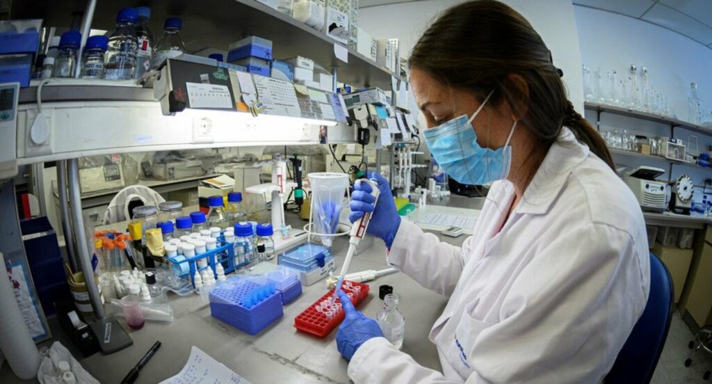 Hallan la variante deltacron" en Chipre, una combinación de las variantes delta y ómicron